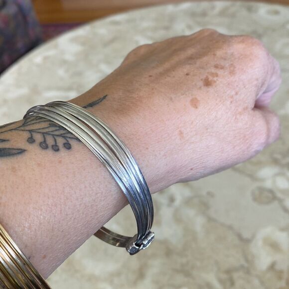 925 Sterling Silver Vintage 2 Knot 6 Strand Elephant Hair Style Bracelet - Picture 9 of 11